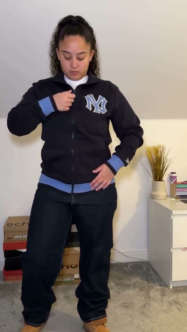 宝刀未老，雄心不减！莱万再创联赛生涯第18次帽子戏法