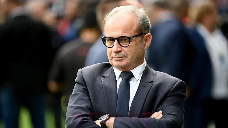 记者：皇马已谈妥了前里尔总监坎波斯的合同